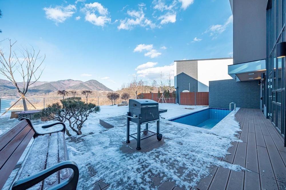 Jecheon The Shine Cheongpung Ξενοδοχείο Δωμάτιο φωτογραφία