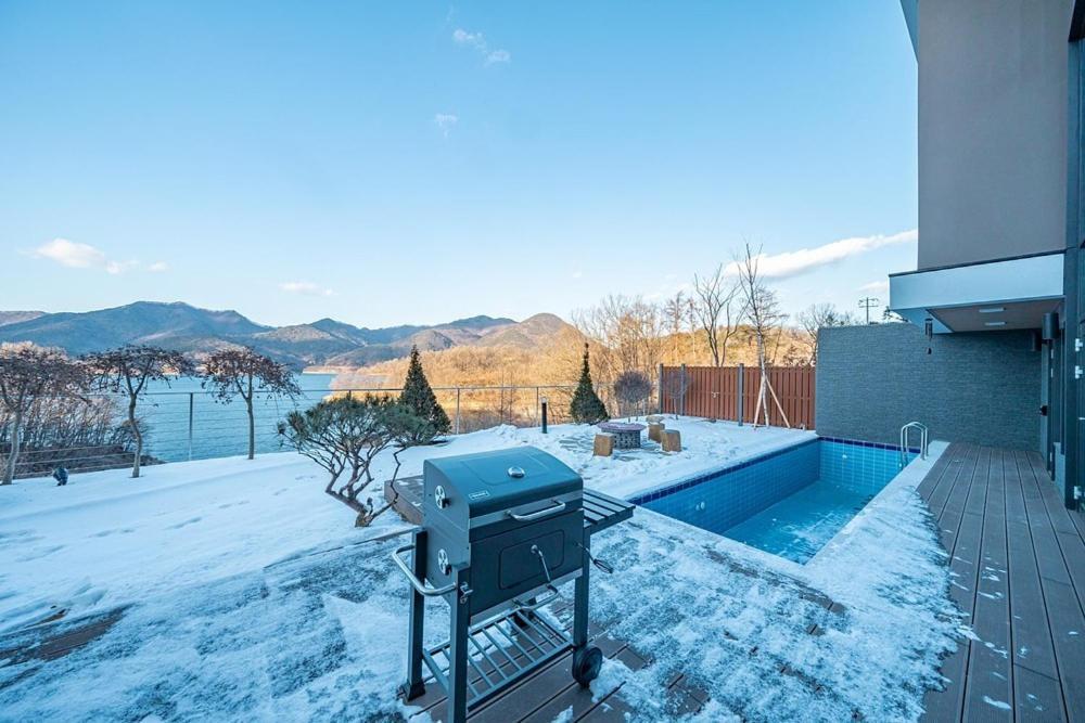 Jecheon The Shine Cheongpung Ξενοδοχείο Δωμάτιο φωτογραφία
