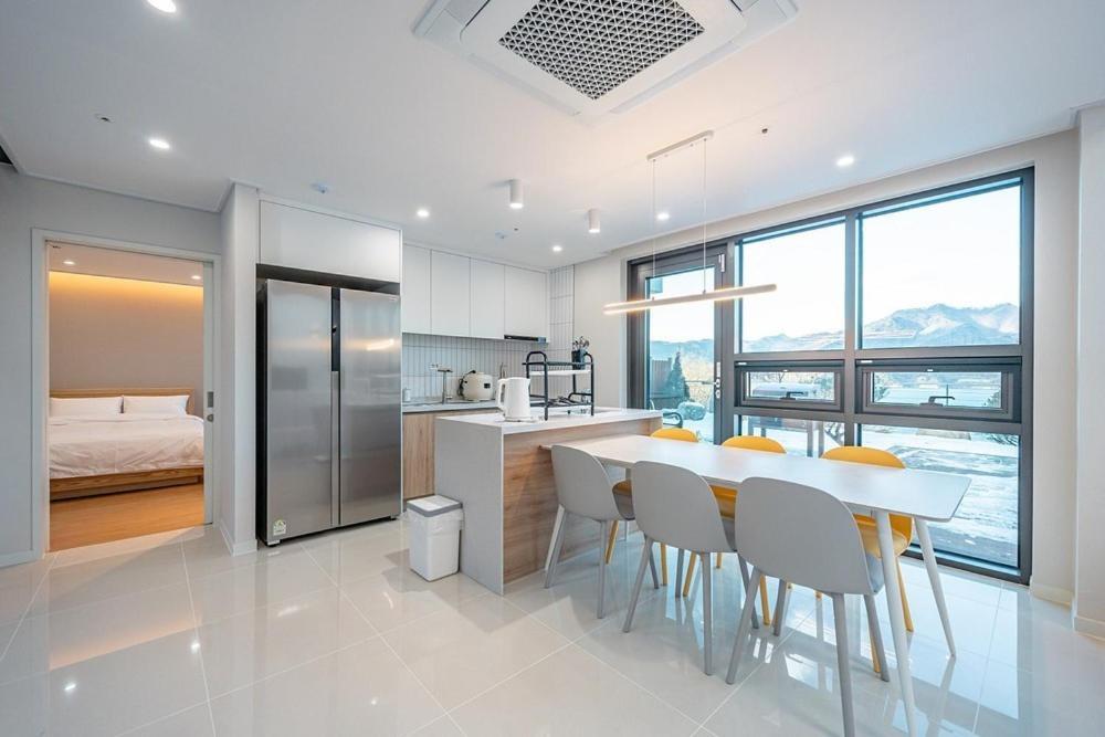 Jecheon The Shine Cheongpung Ξενοδοχείο Δωμάτιο φωτογραφία