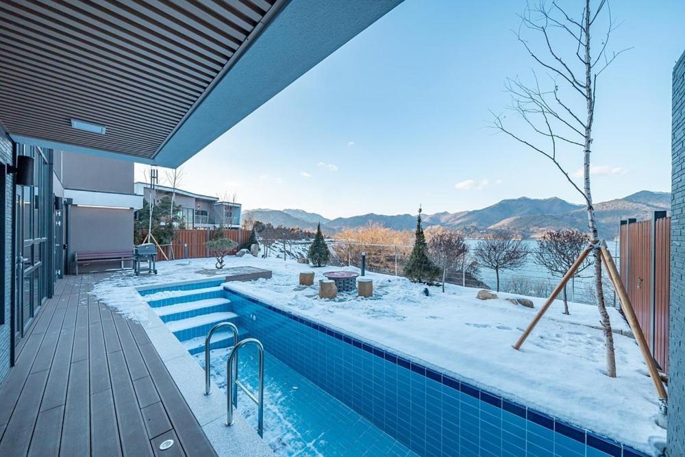 Jecheon The Shine Cheongpung Ξενοδοχείο Δωμάτιο φωτογραφία