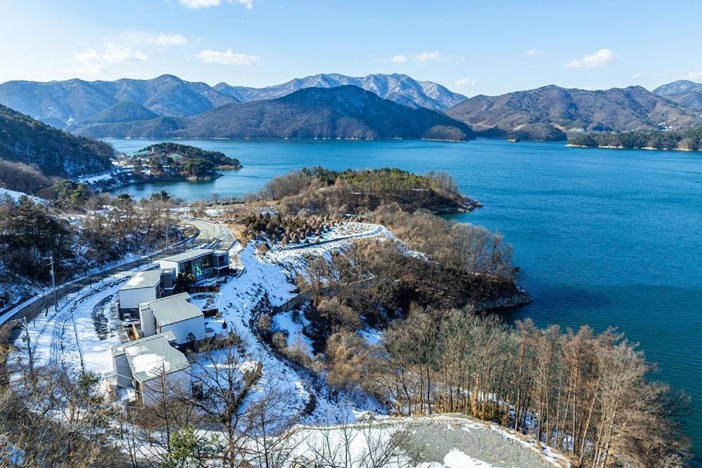 Jecheon The Shine Cheongpung Ξενοδοχείο Εξωτερικό φωτογραφία